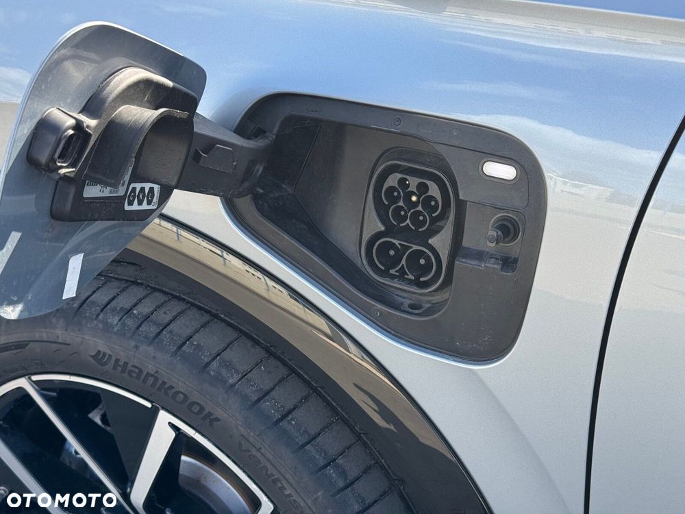 Volkswagen Tiguan - 16