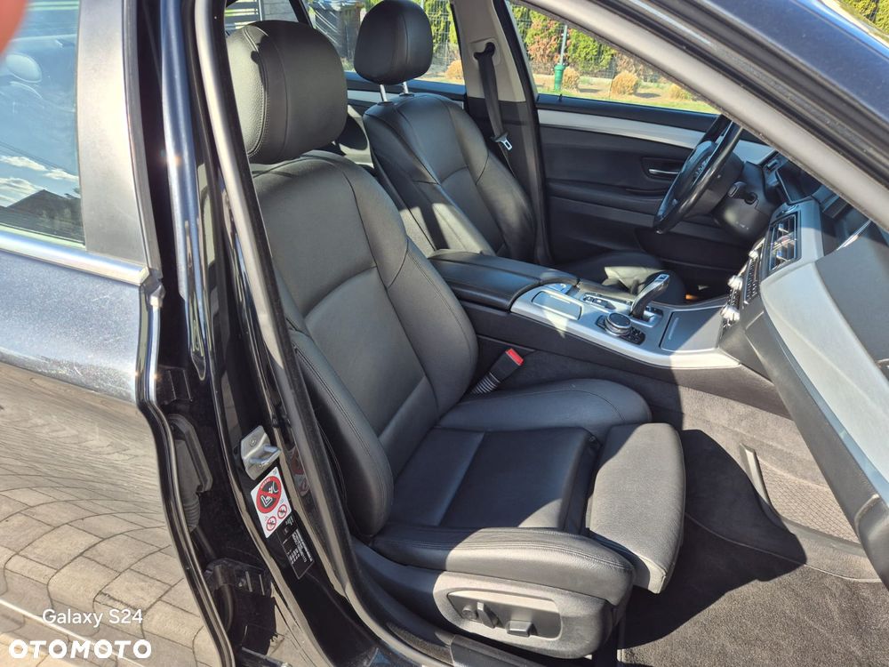 BMW Seria 5 525d xDrive Modern Line - 7
