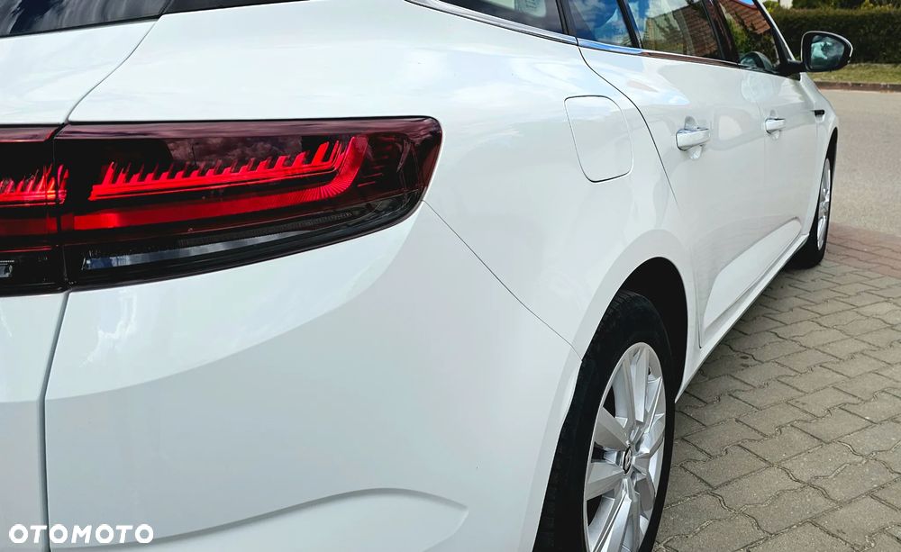 Renault Megane 1.5 Blue dCi Intens - 11