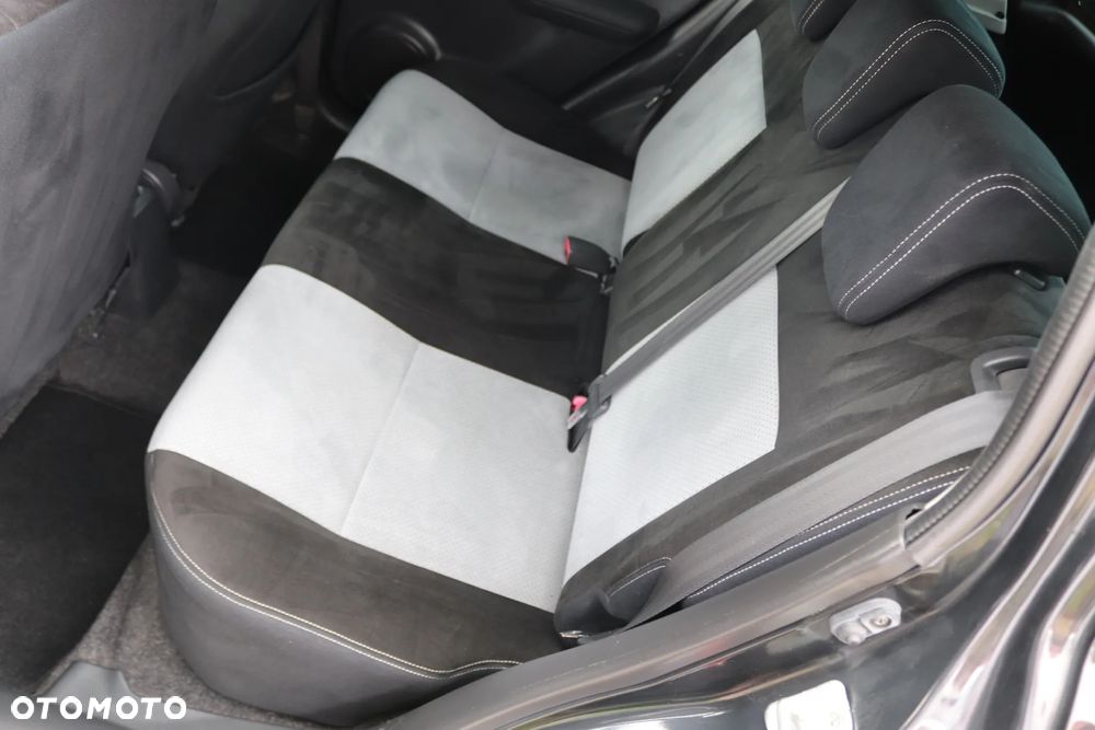 Suzuki Swift 1.3 Club dance - 22