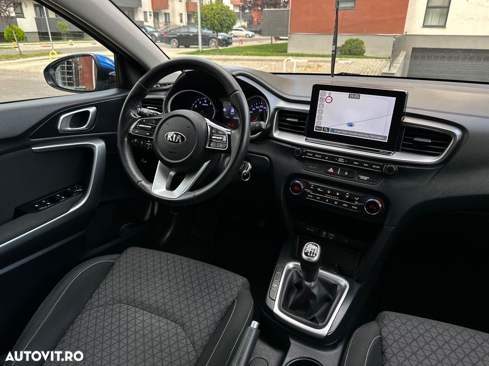 Kia Ceed 1.4 Vision - 33