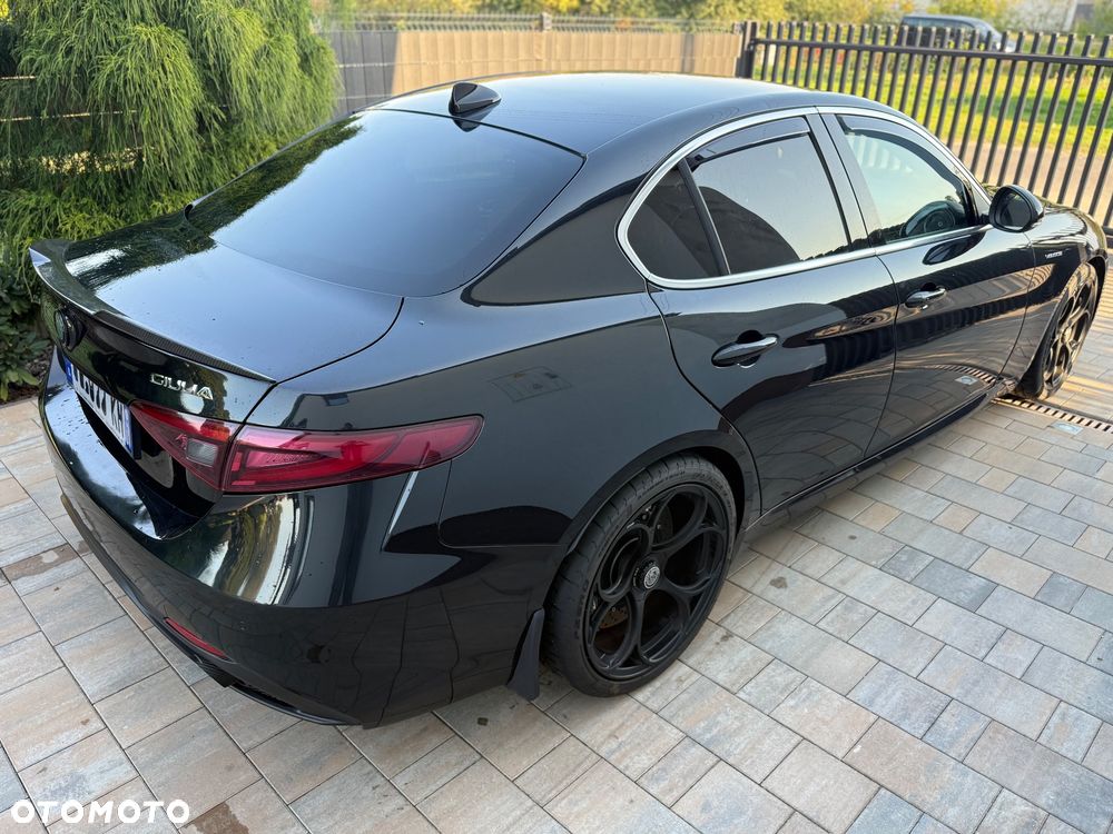Alfa Romeo Giulia - 23