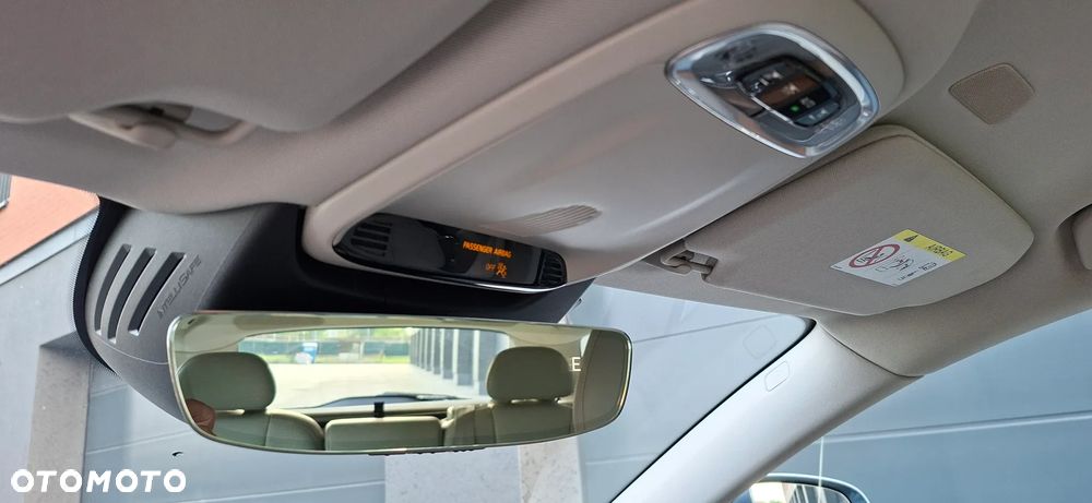 Volvo V90 D4 Inscription - 24