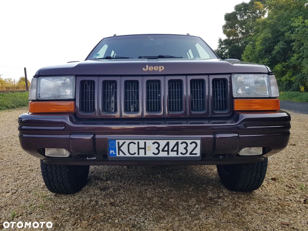 Jeep Grand Cherokee - 11