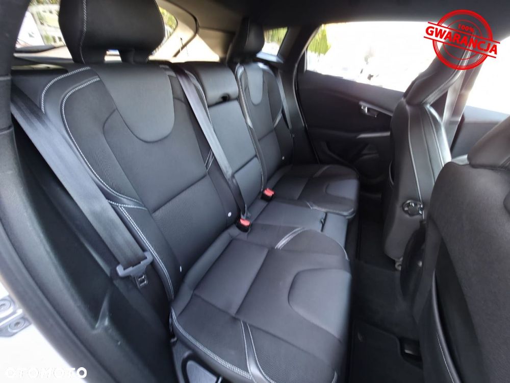 Volvo V40 T2 Inscription - 22
