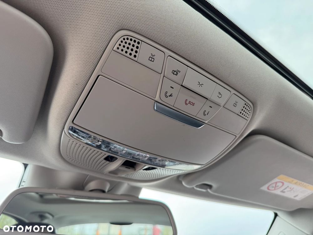 Mercedes-Benz Klasa C 180 7G-TRONIC Exclusive - 26