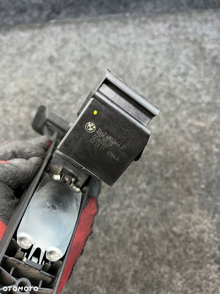 bmw f01 seria 7 potencjometr pedał gazu 6852644 259160-10 - 11