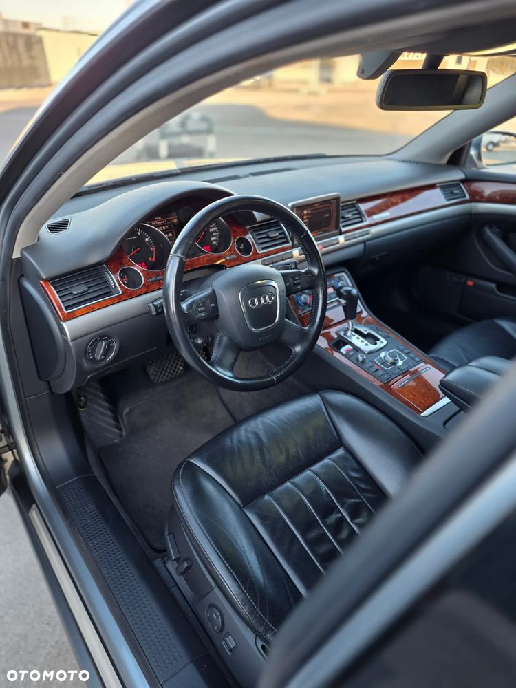 Audi A8 4.2 FSI Quattro - 19