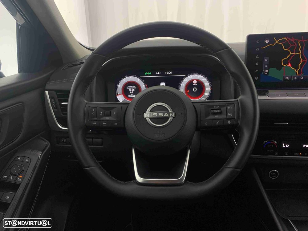 Nissan Qashqai 1.3 DIG-T N-Connecta LED+SKY - 6