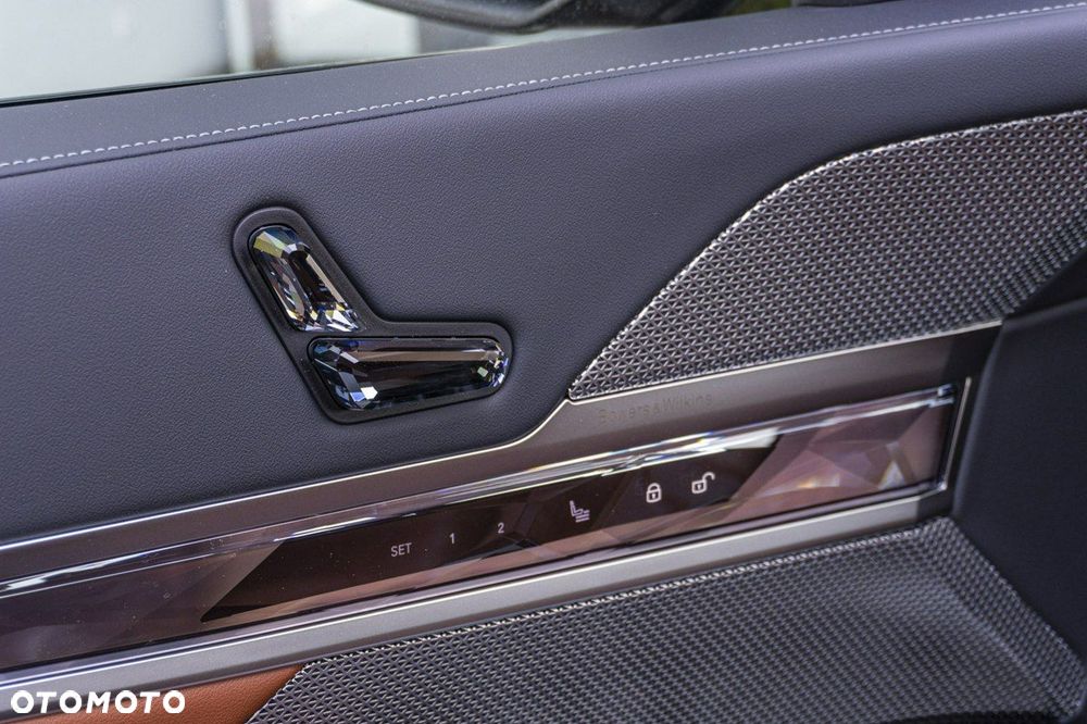BMW Seria 7 - 23