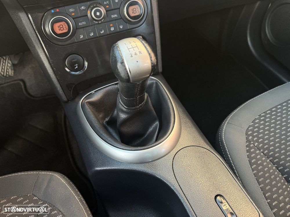 Nissan Qashqai 1.6 acenta - 19