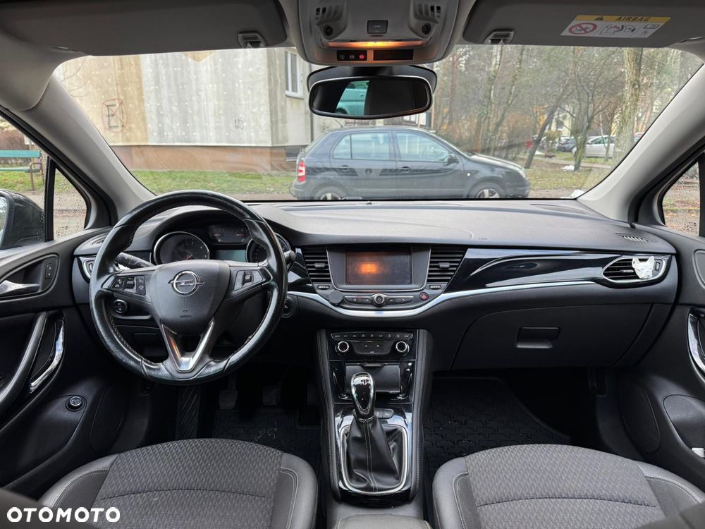 Opel Astra 1.6 CDTI Elite S&S - 10