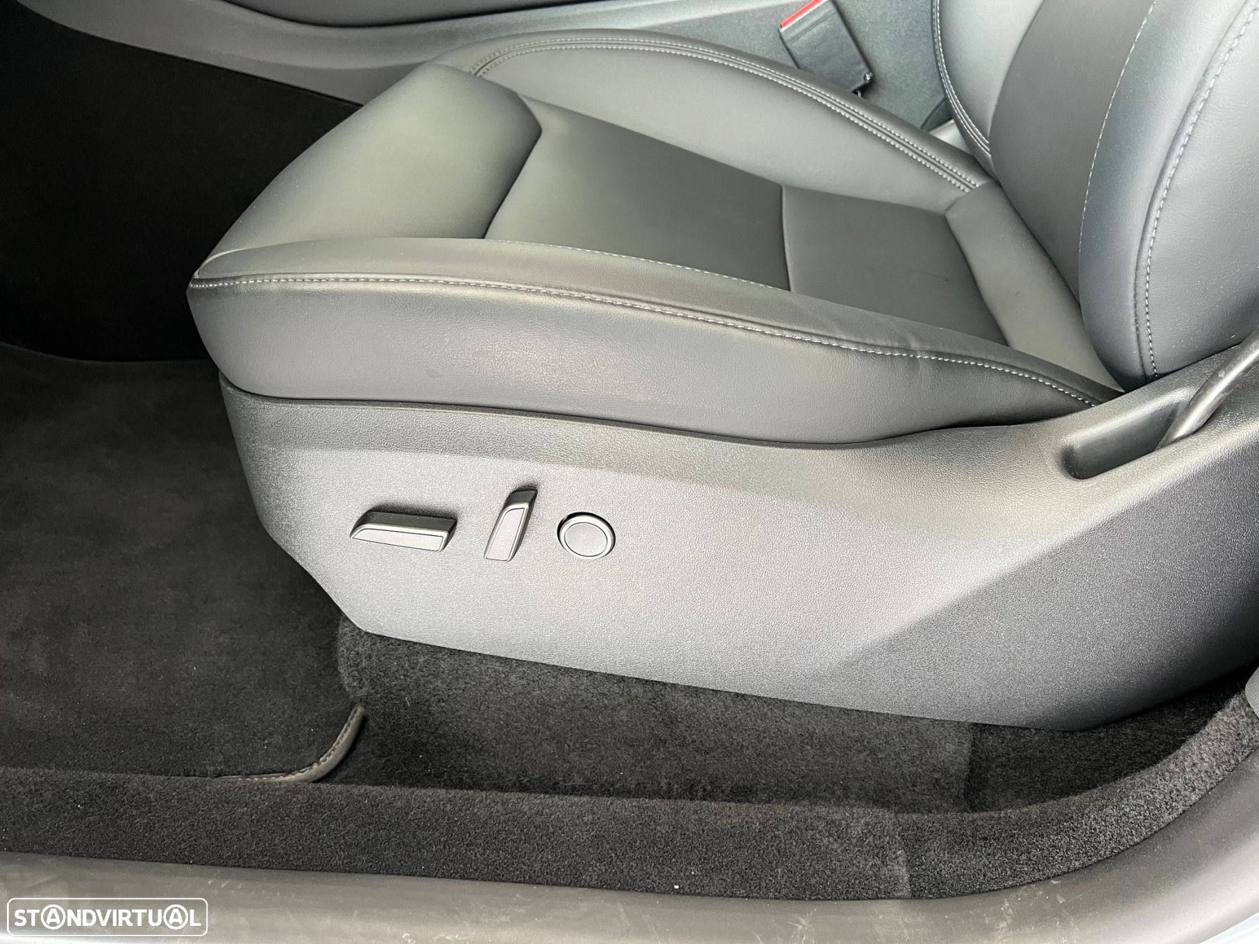 Tesla Model Y Long Range Tração Traseira - 13
