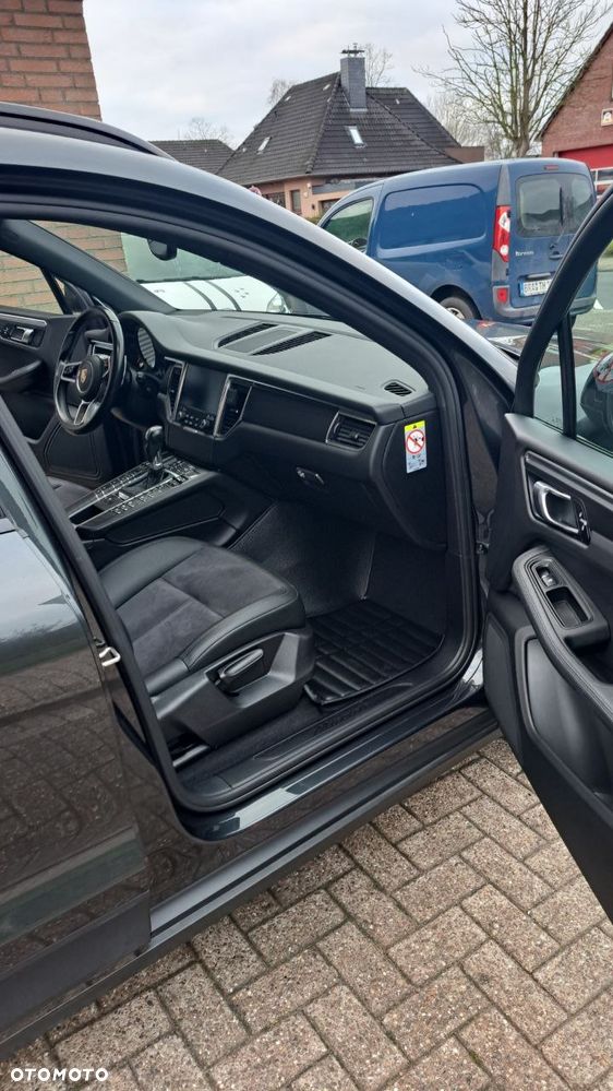 Porsche Macan Standard - 3