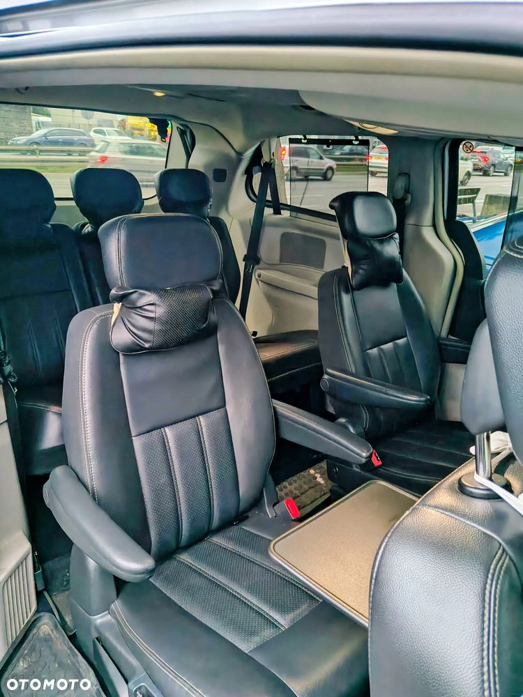 Chrysler Town & Country 4.0 Limited - 9