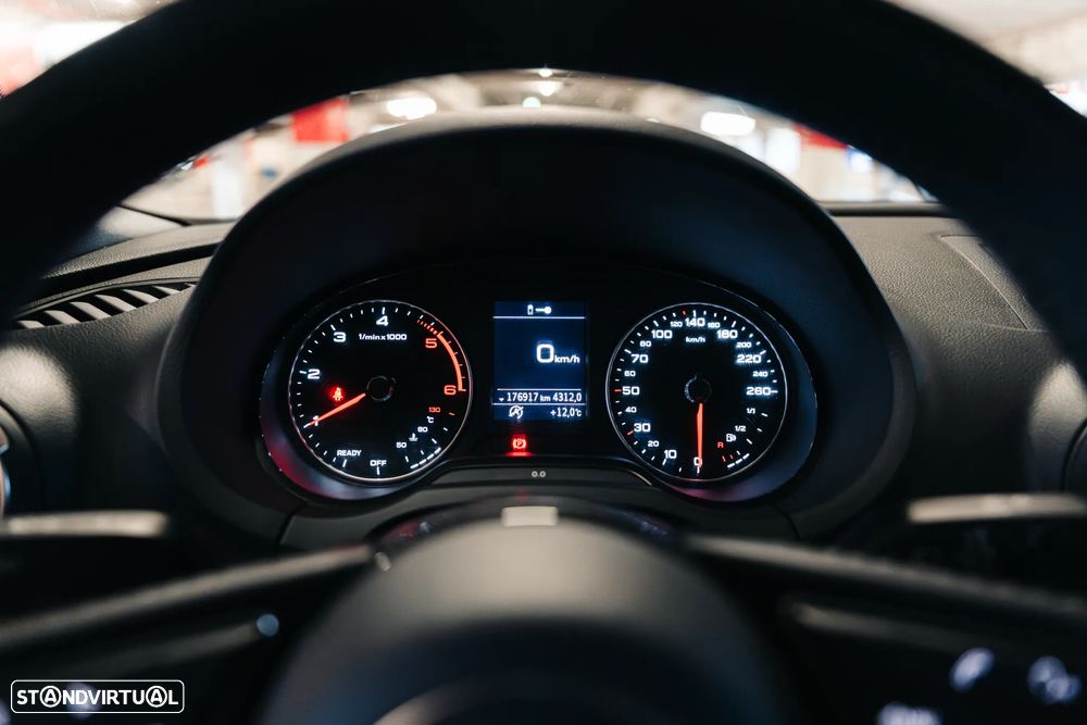 Audi A3 Limousine 30 TDI Design - 19