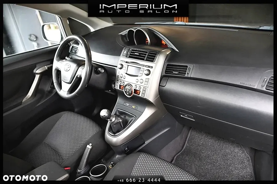 Toyota Verso 1.8 Sol 7os - 20