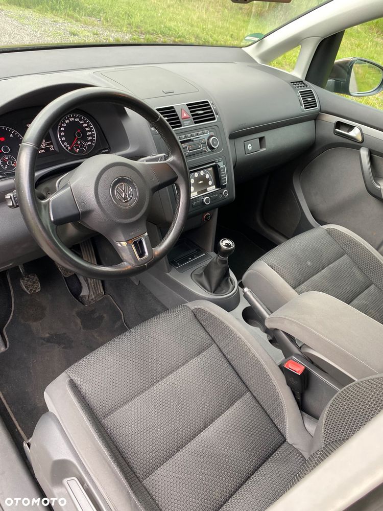 Volkswagen Touran 1.6 TDI DPF BlueMotion Technology Highline - 13