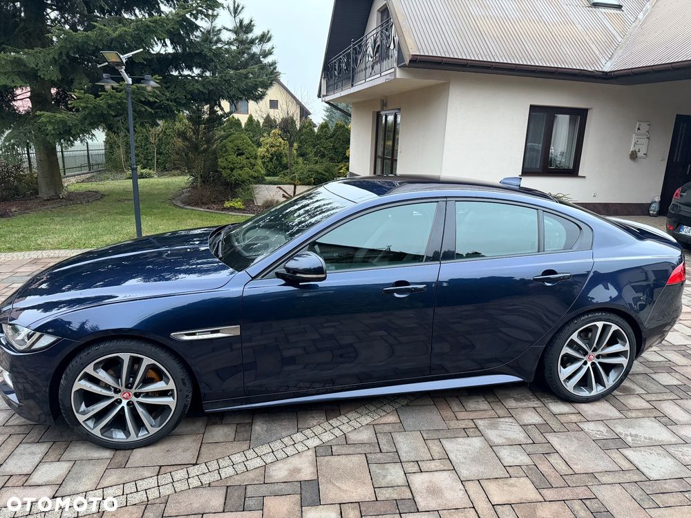 Jaguar XE 20d R-Sport - 8