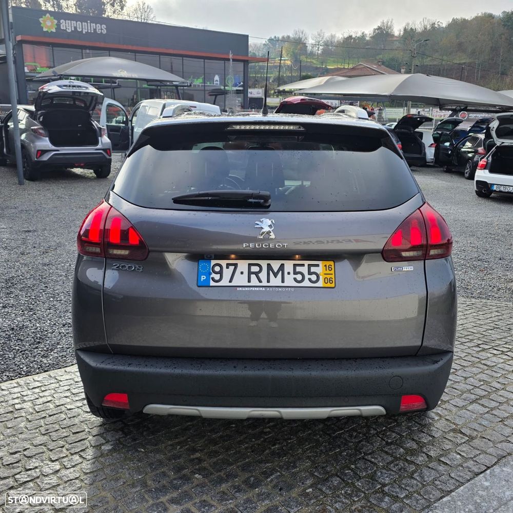 Peugeot 2008 1.2 PureTech Allure - 10