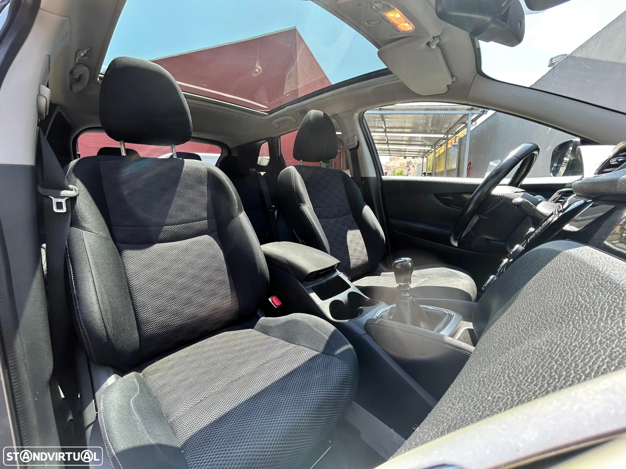 Nissan Qashqai 1.2 DIG-T N-Connecta - 24