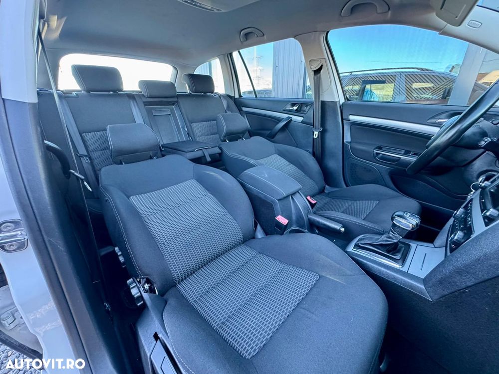 Skoda Octavia Combi 2.0 TDI Elegance Automatic - 7