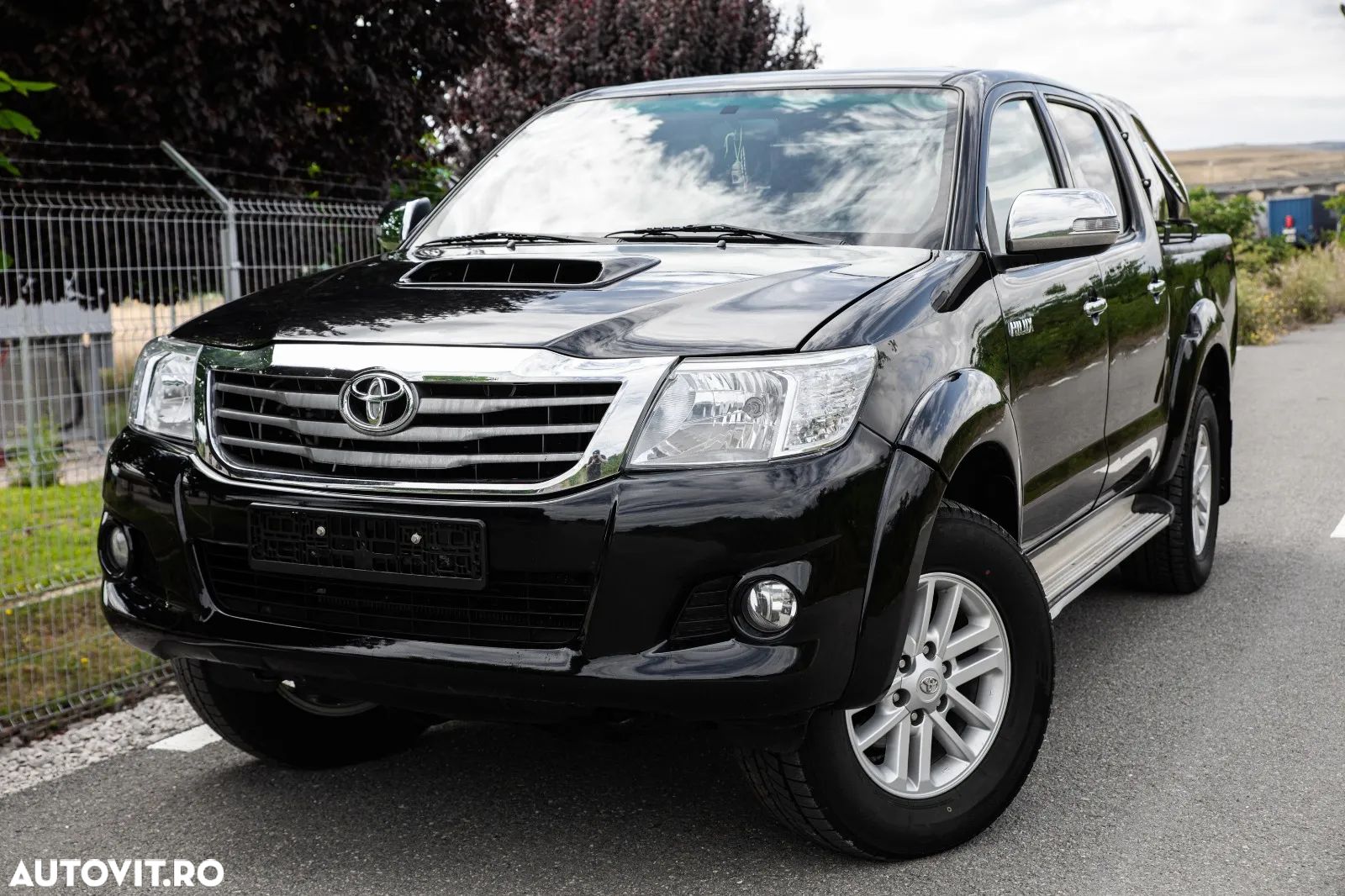 Toyota Hilux 4x4 Double Cab DPF Comfort - 1