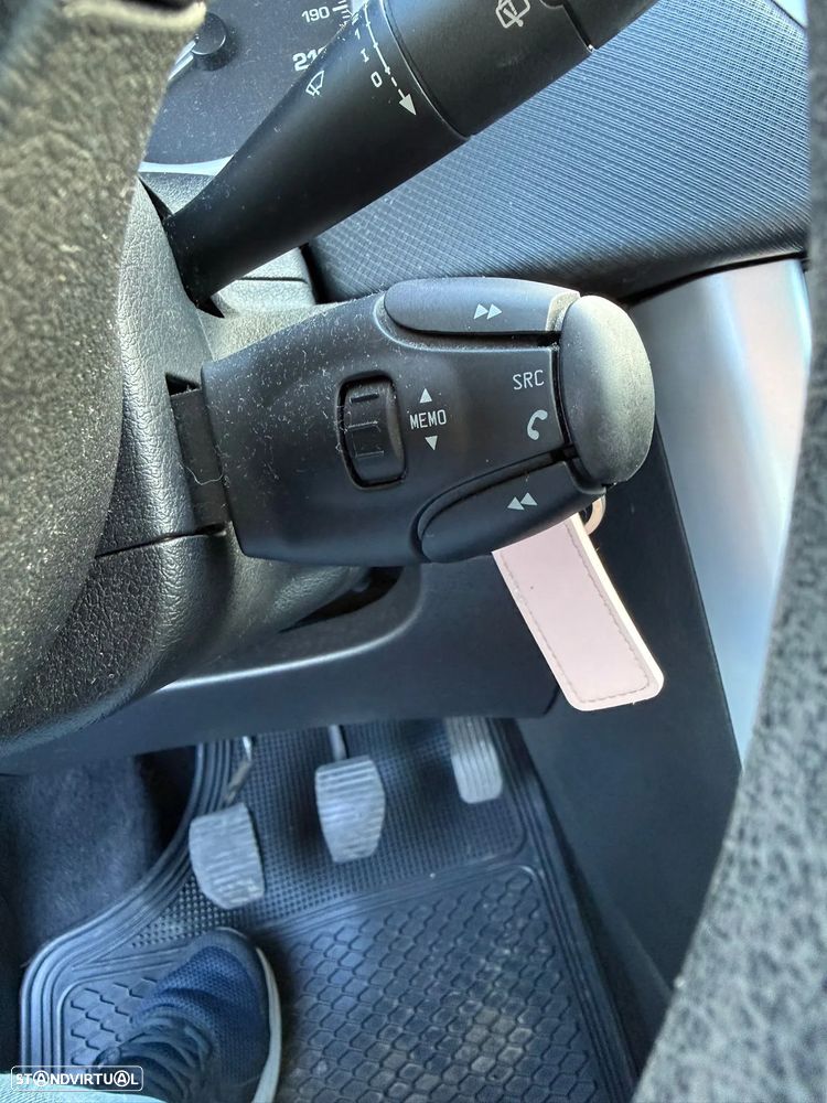 Peugeot 207 1.4 HDi Active - 7