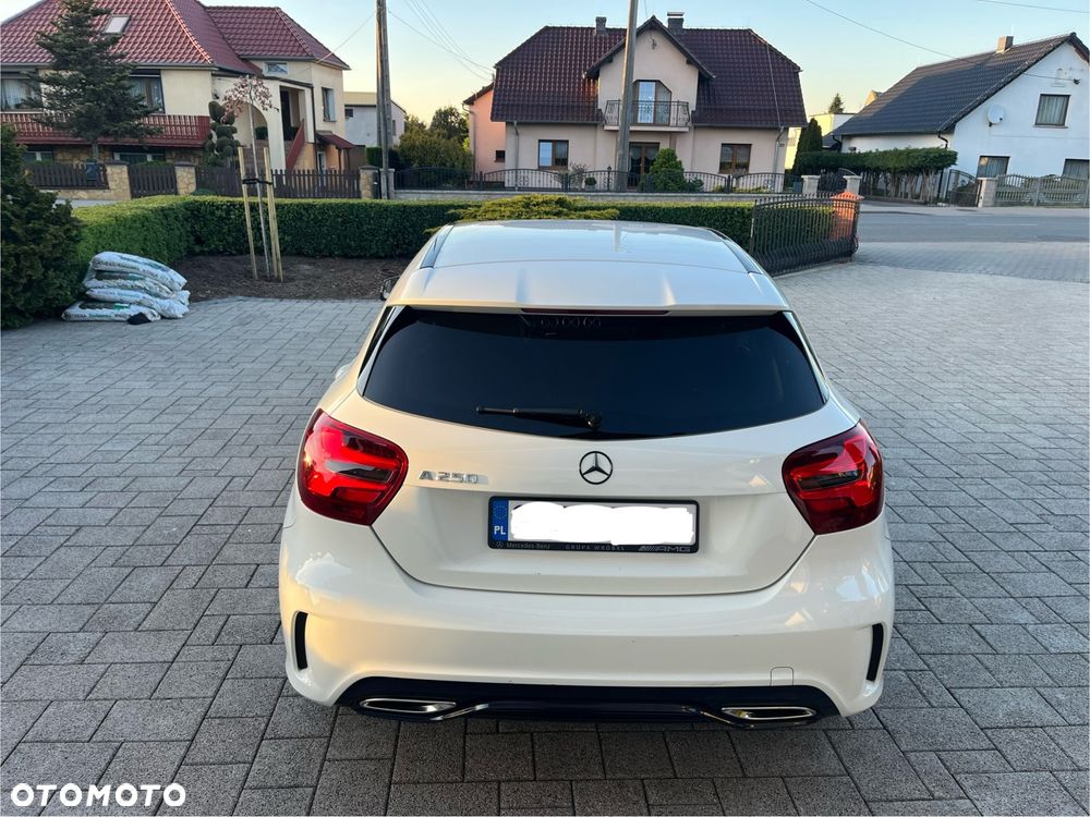 Mercedes-Benz Klasa A 250 7G-DCT AMG Line - 7