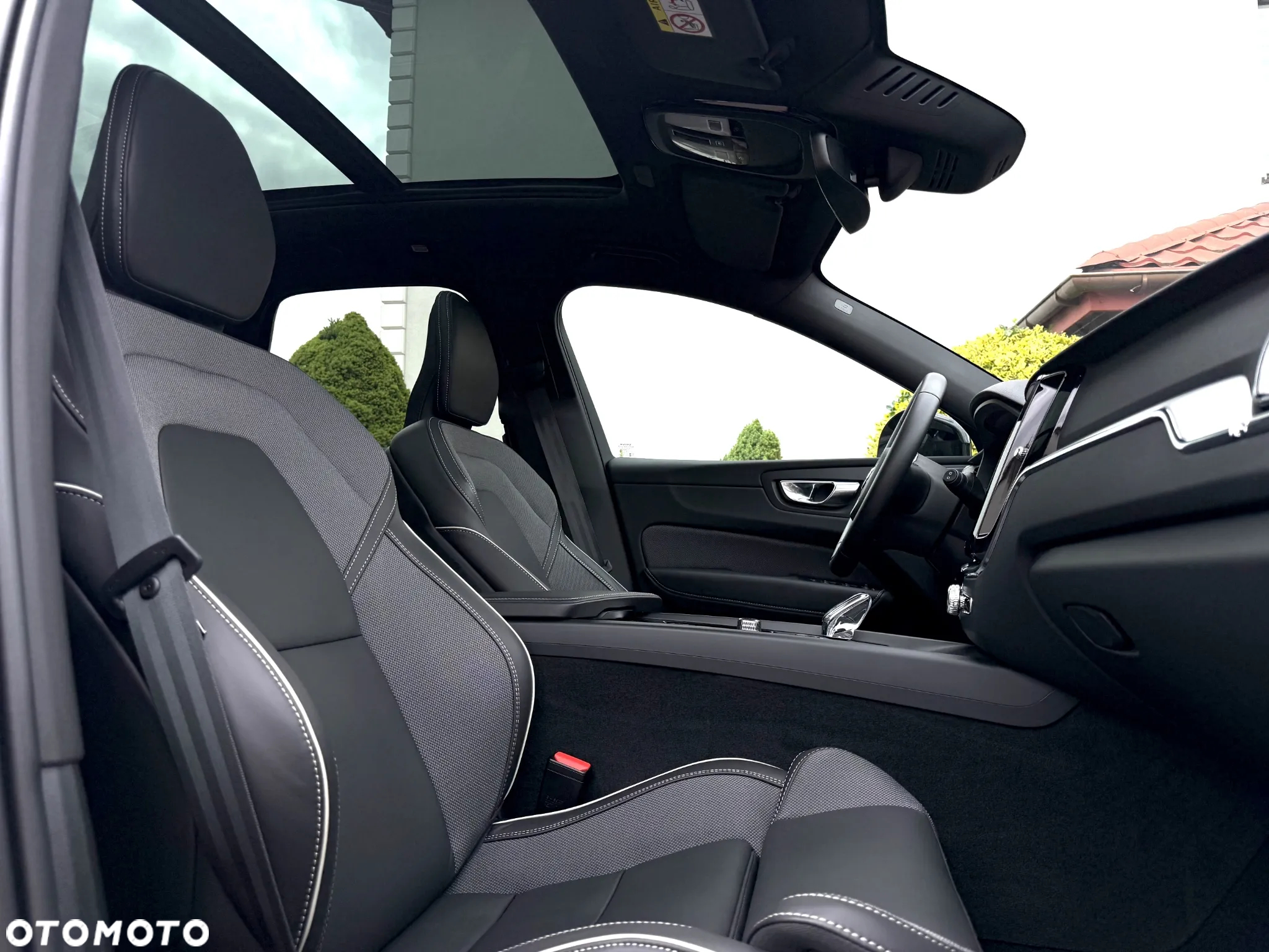 Volvo XC 60 B4 D AWD Geartronic RDesign - 12