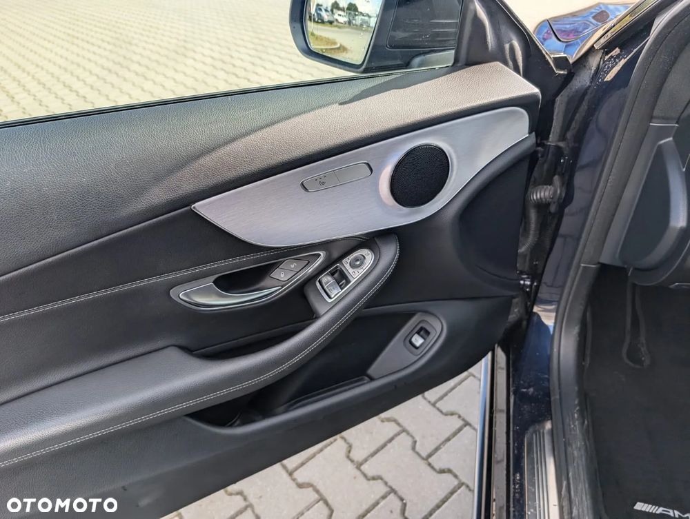 Mercedes-Benz Klasa C 300 Coupe 9G-TRONIC AMG Line - 9