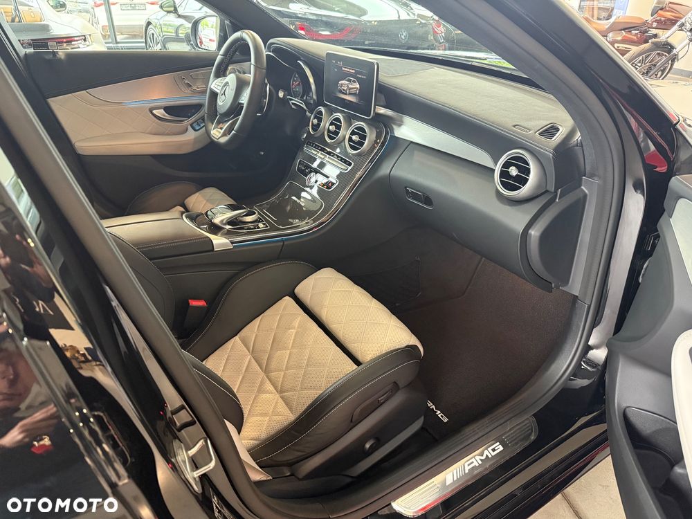 Mercedes-Benz Klasa C 63 S AMG 9G - 10