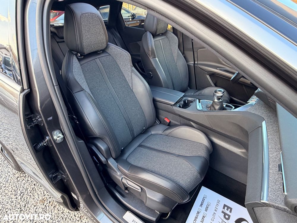 Peugeot 3008 PureTech 130 Stop & Start GPF Allure Pack - 18