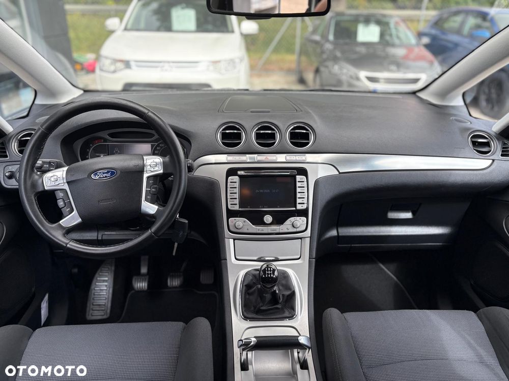 Ford S-Max 2.0 Titanium - 11