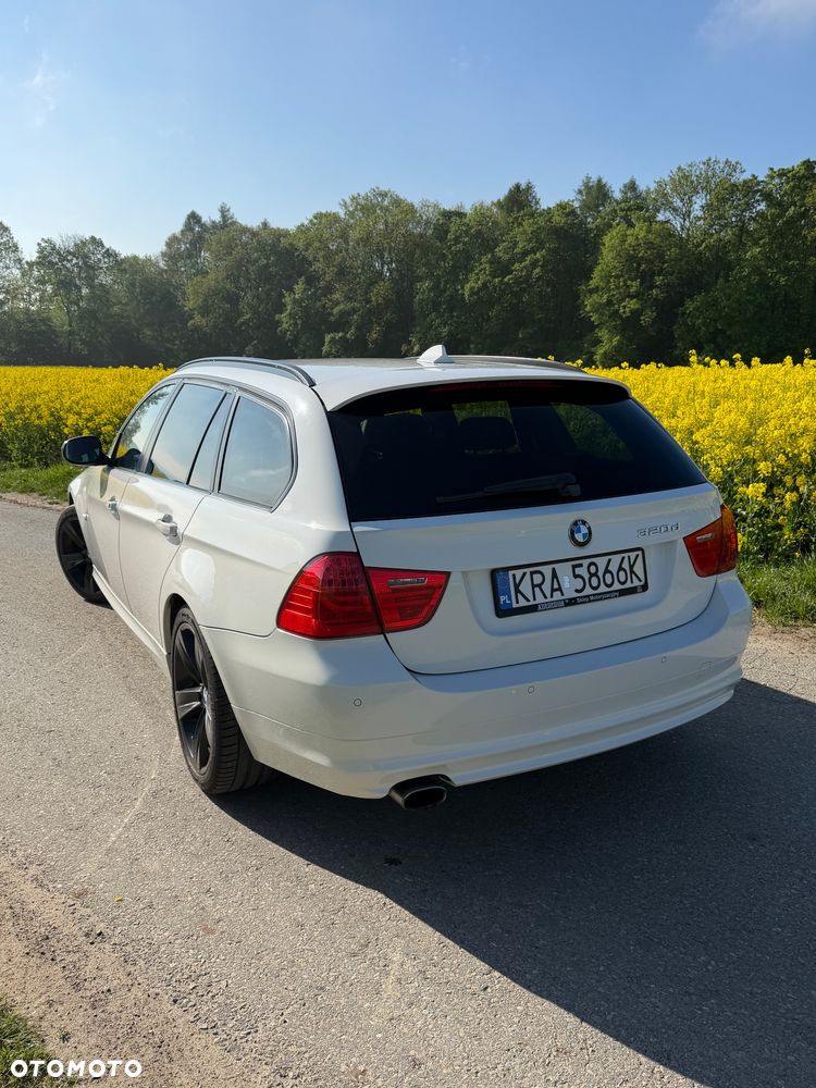 BMW Seria 3 320d - 8