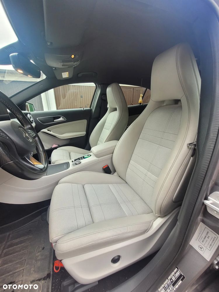 Mercedes-Benz GLA 250 4-Matic - 13