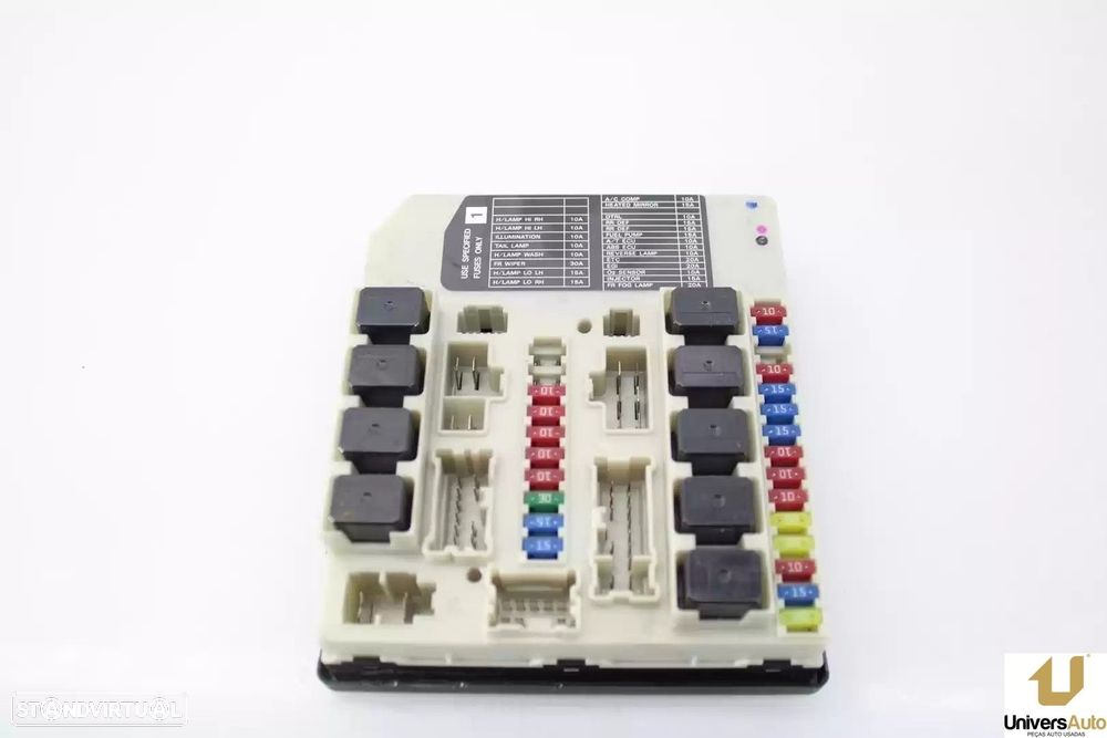 CAIXA RELÉS / FUSÍVEIS NISSAN NP300 NAVARA 2006 -284B7EB310 - 2
