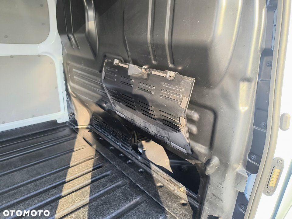 Ford Transit Custom - 13