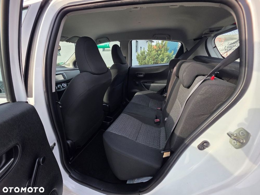 Toyota Yaris - 18