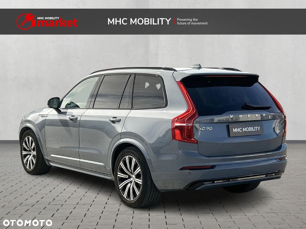 Volvo XC 90 B5 D AWD Plus Dark 7os - 4