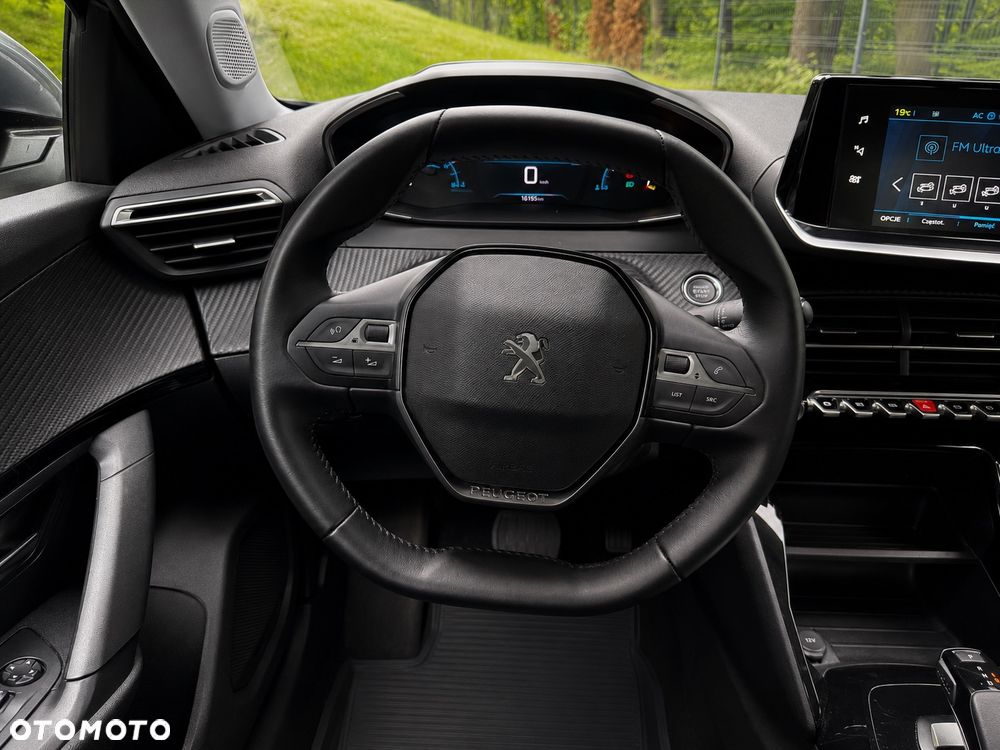 Peugeot 2008 50kWh Style - 25