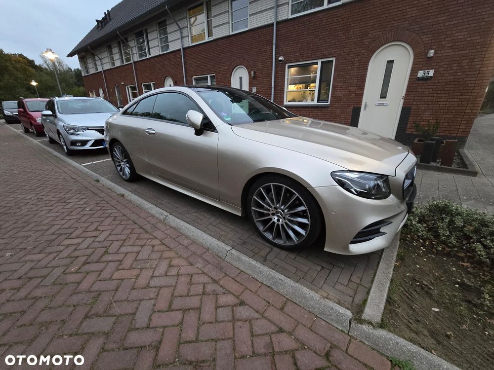 Mercedes-Benz Klasa E 200 Coupe 9G-TRONIC AMG Line - 24