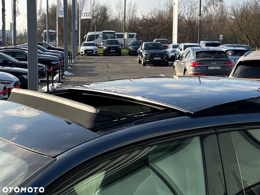 Audi Q3 Sportback - 16