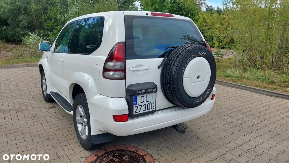 Toyota Land Cruiser - 7