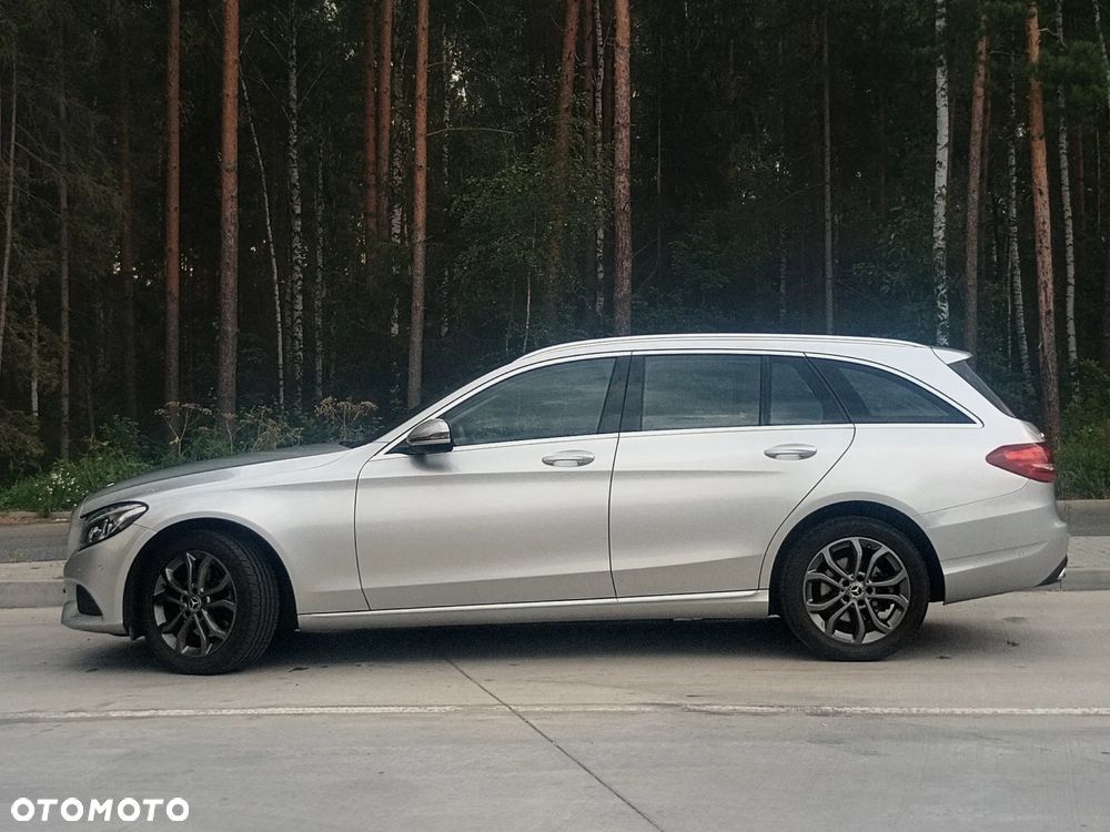 Mercedes-Benz Klasa C 200 4Matic 9G-TRONIC Avantgarde - 11