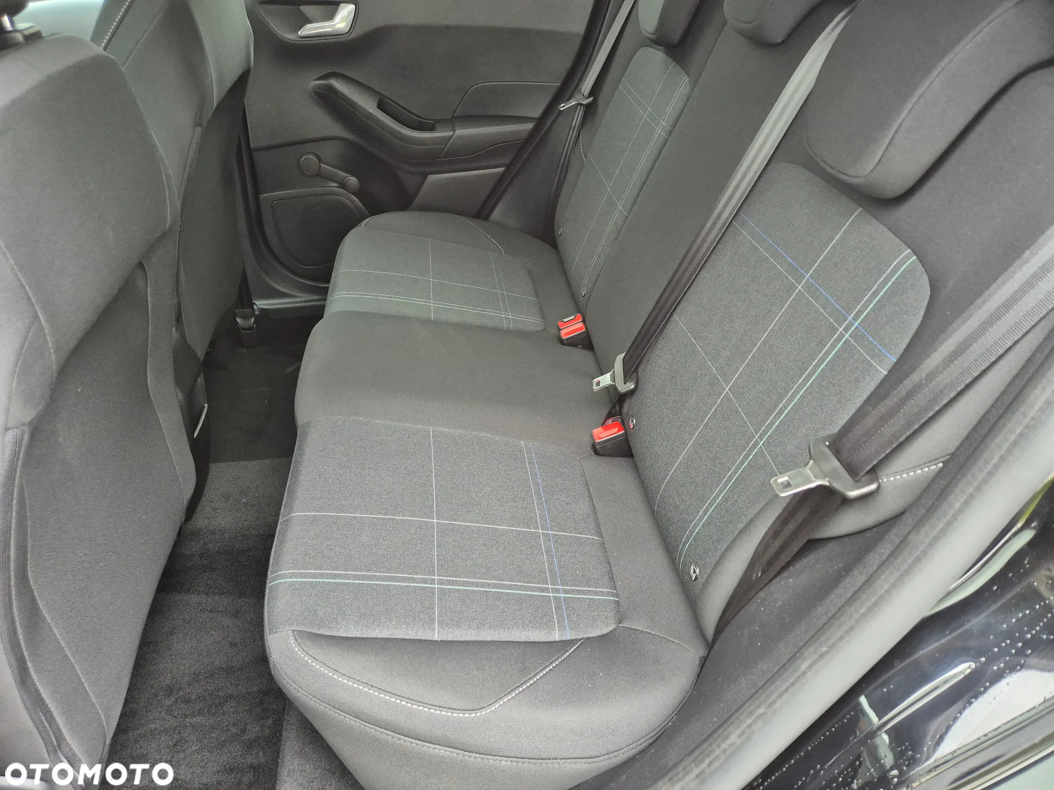 Ford Fiesta 1.1 Trend - 21