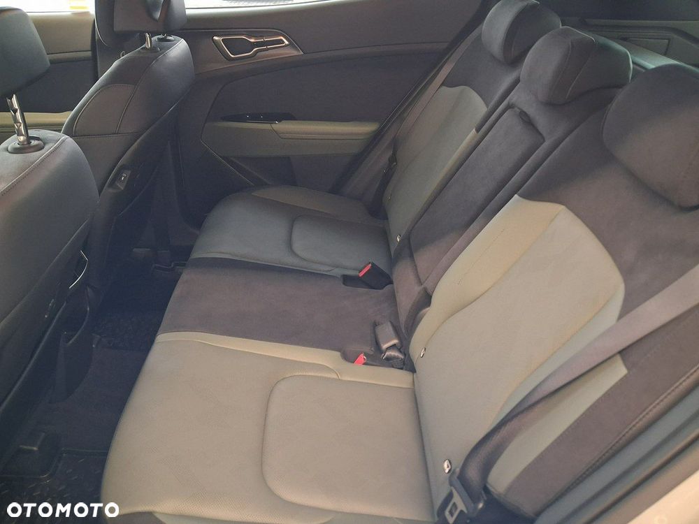 Kia Sportage - 16
