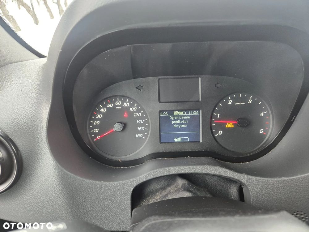 Mercedes-Benz SPRINTER - 13