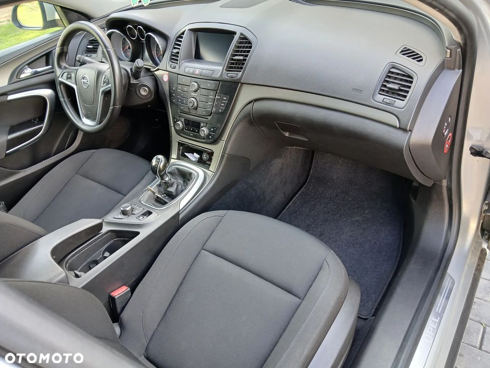 Opel Insignia - 13