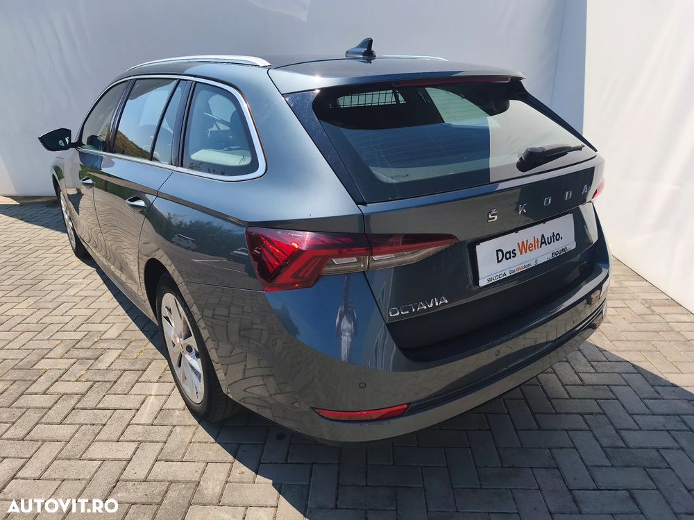Skoda Octavia Combi 2.0 TDI DSG Style - 3